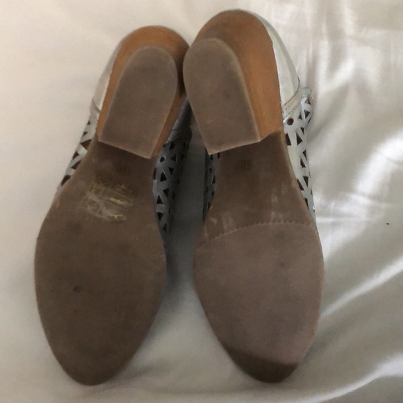 Anthropologie Musse & Cloud Silver Booties Sz 10 - Picture 10 of 12